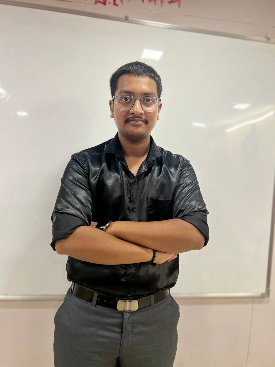 topper image